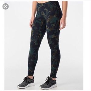 Nike Camo Leggings
